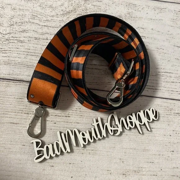 *Harveys Halloween Disney Parks Exclusive Vertical Crossbody NBC Fortune - Picture 10 of 11